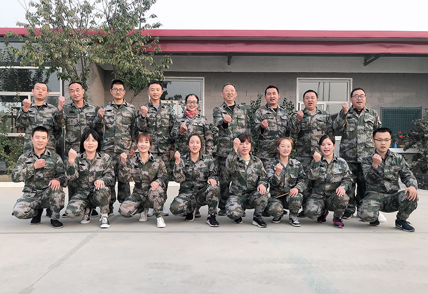 公司成立民兵連，開展軍訓(xùn)